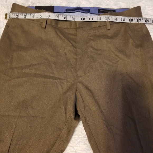 NWT Banana Republic Classic Fit Size 32 Waist Color Khaki - Picture 6 of 11